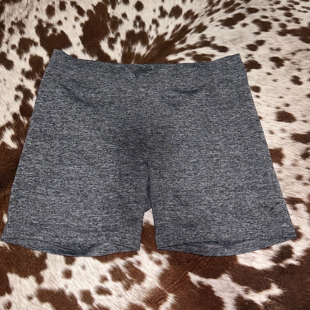 Girls youth size 14 justice athletic shorts. Grey